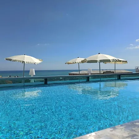 Raffaello & Mooka Restaurant 4* 西尼加利亚