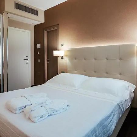 Raffaello & Mooka Restaurant 西尼加利亚