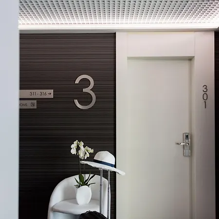 酒店 Raffaello & Mooka Restaurant 西尼加利亚