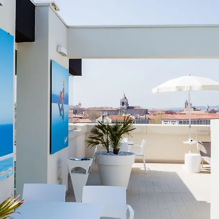 酒店 Raffaello & Mooka Restaurant 4*