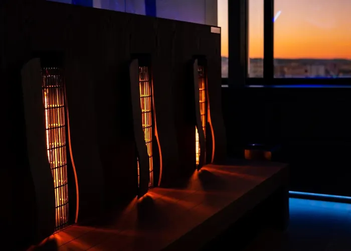 Raffaello & Mooka Restaurant Готель Сенігаллія