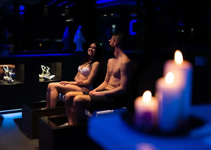 Raffaello & Mooka Restaurant Готель Сенігаллія