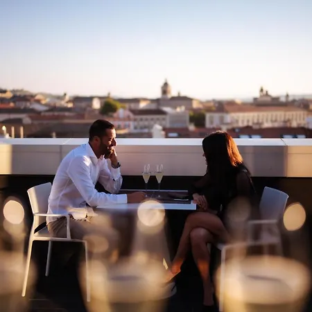 מלון Raffaello & Mooka Restaurant סניגליה