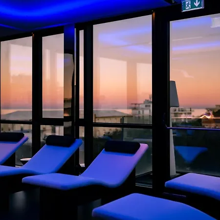 Raffaello & Mooka Restaurant 4* סניגליה