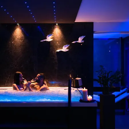 מלון Raffaello & Mooka Restaurant סניגליה