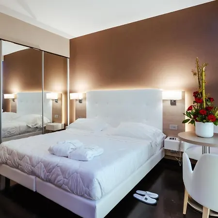 מלון Raffaello & Mooka Restaurant