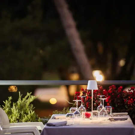 Raffaello & Mooka Restaurant סניגליה
