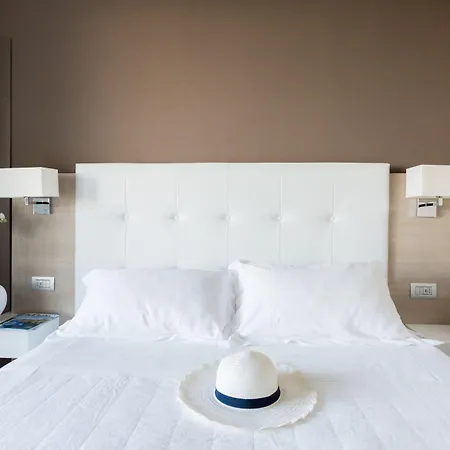 Raffaello & Mooka Restaurant סניגליה