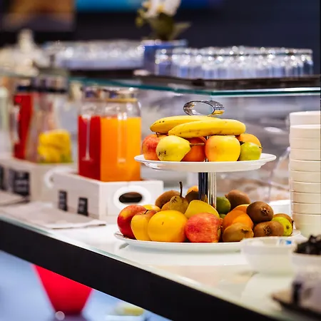 Raffaello & Mooka Restaurant 4* סניגליה