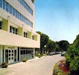Raffaello & Mooka Restaurant Hotell 4*