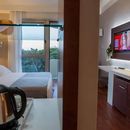 Hotell Raffaello & Mooka Restaurant 4*