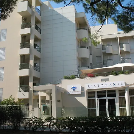 Raffaello & Mooka Restaurant 4*