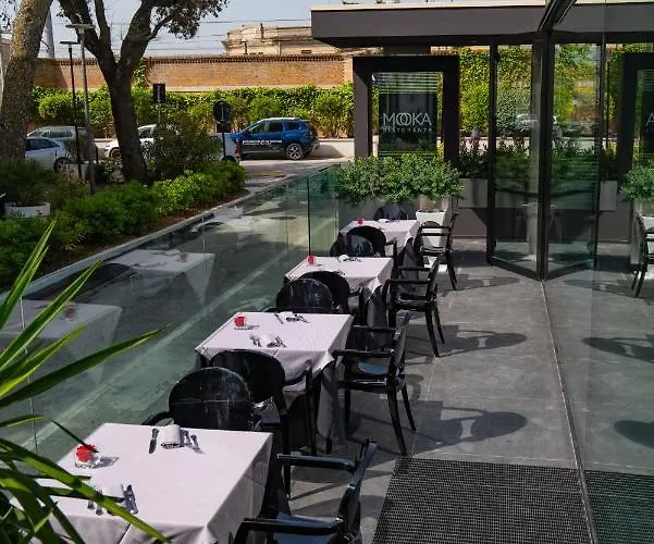 Hotel Raffaello & Mooka Restaurant