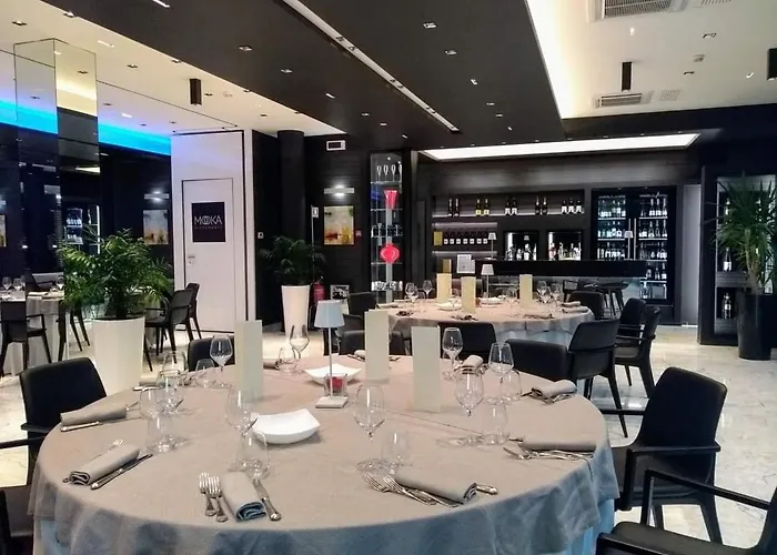 Hotel Raffaello & Mooka Restaurant 4*