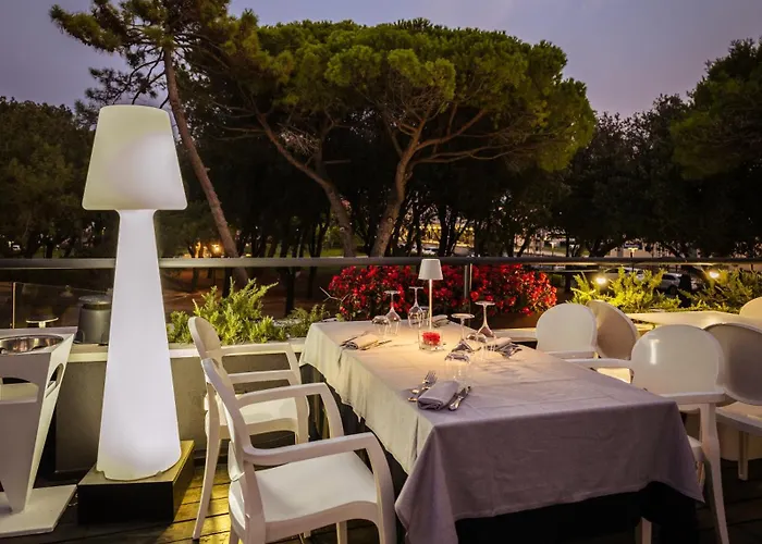 Hotel Raffaello & Mooka Restaurant